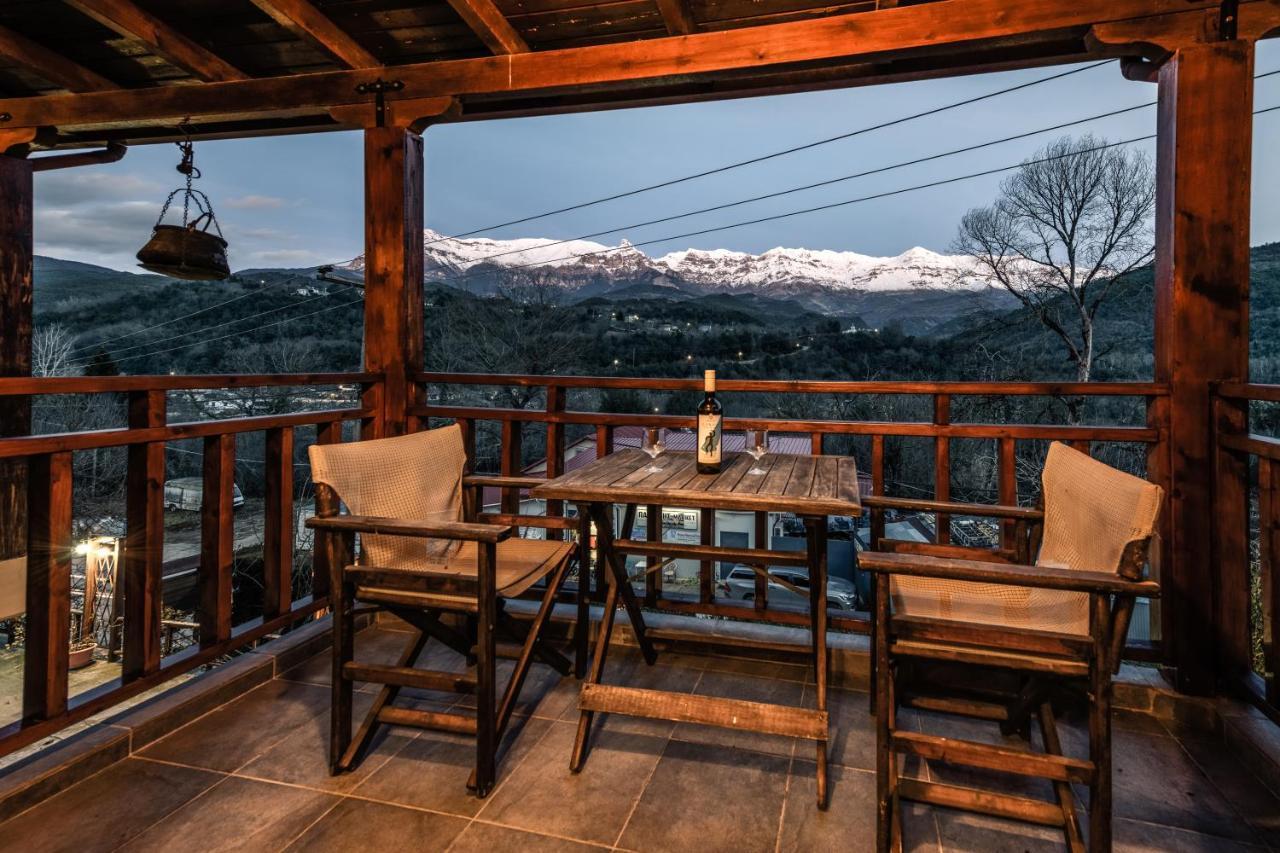Hotel Teloneio Plaka  Buitenkant foto