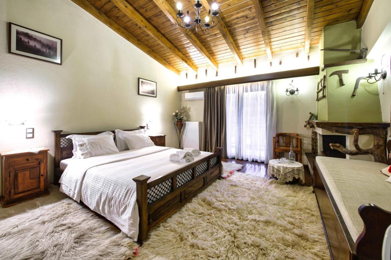 Hotel Teloneio Plaka  Buitenkant foto