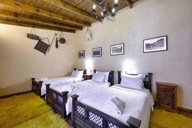 Hotel Teloneio Plaka  Buitenkant foto
